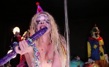 Leya masturbates at the stripclub